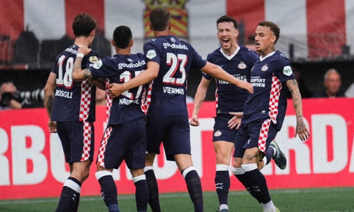 PSV Eindhoven únicamente tuvo que confirmar su título con una victoria 1-3 como visitante ante el Sparta Rotterdam.