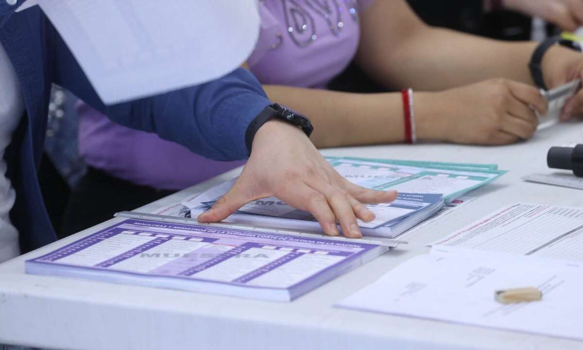 El INE realizó el segundo simulacro de conteo de votos de la elección judicial.