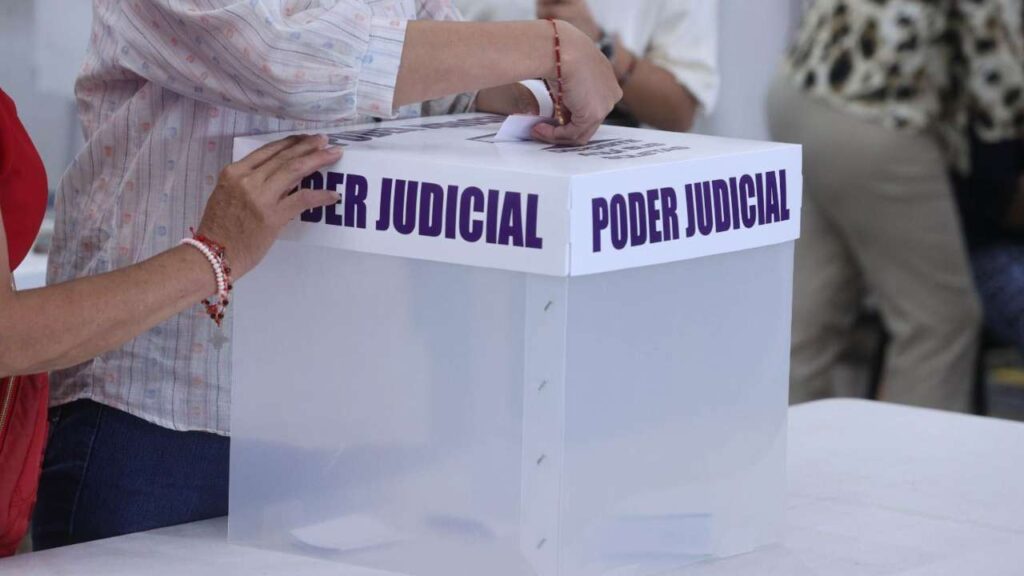 El INE llevó a cabo el segundo simulacro de los cómputos distritales de la elección judicial.