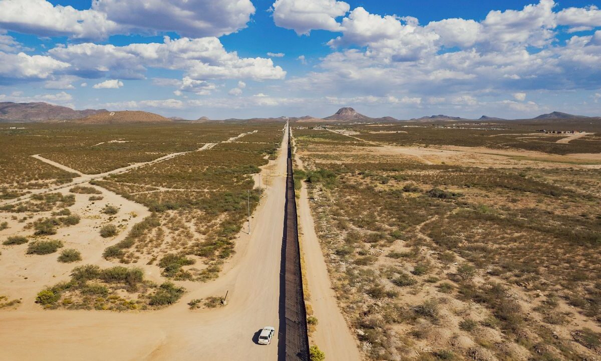 Legisladores Republicanos de Estados Unidos cuestionan la necesidad de ampliar el muro con México y la seguridad fronteriza.
