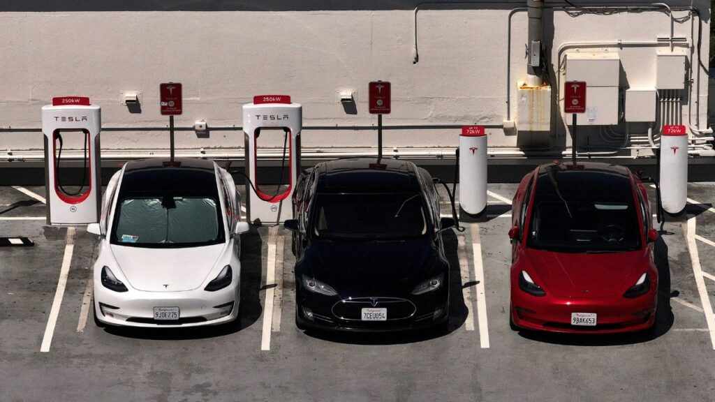 Tesla desploma ventas 50% en Europa en abril. Noticias en tiempo real