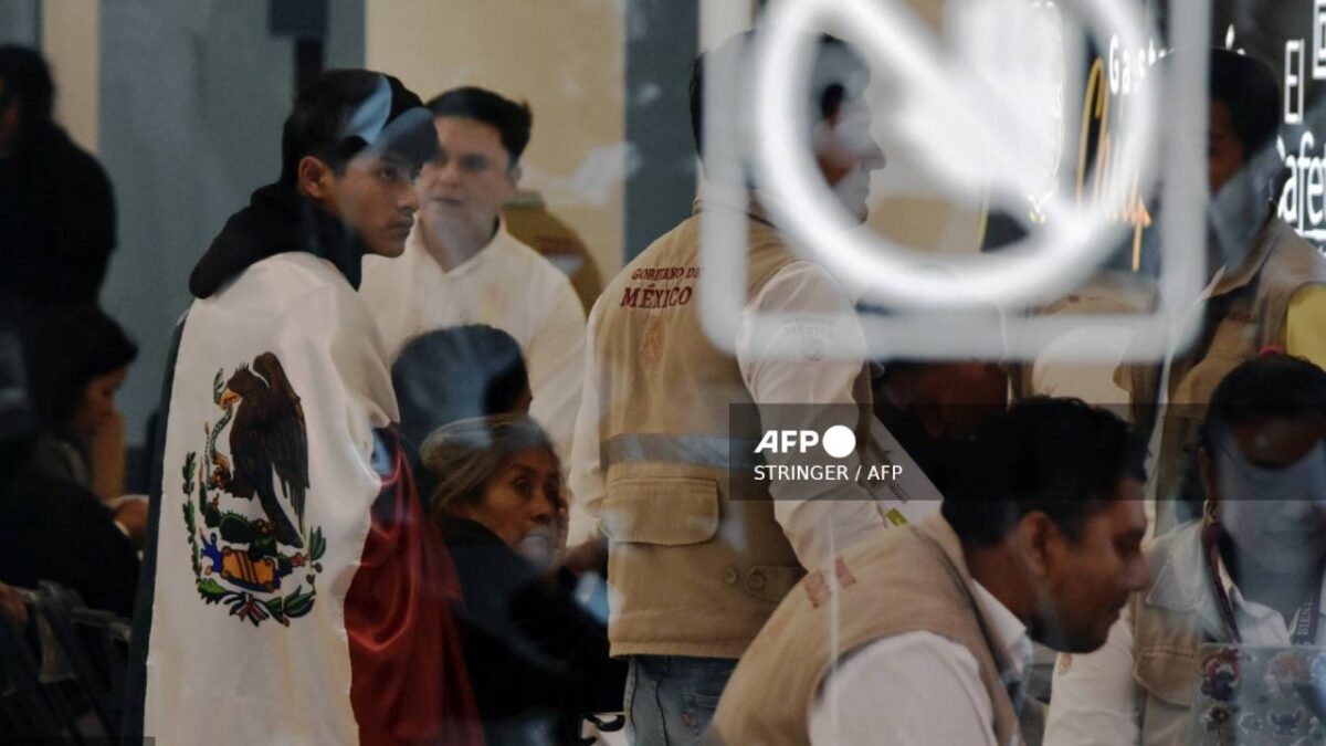 El gobierno de Donald Trump amenaza con suspender el derecho de migrantes a impugnar su detención ante un tribunal.