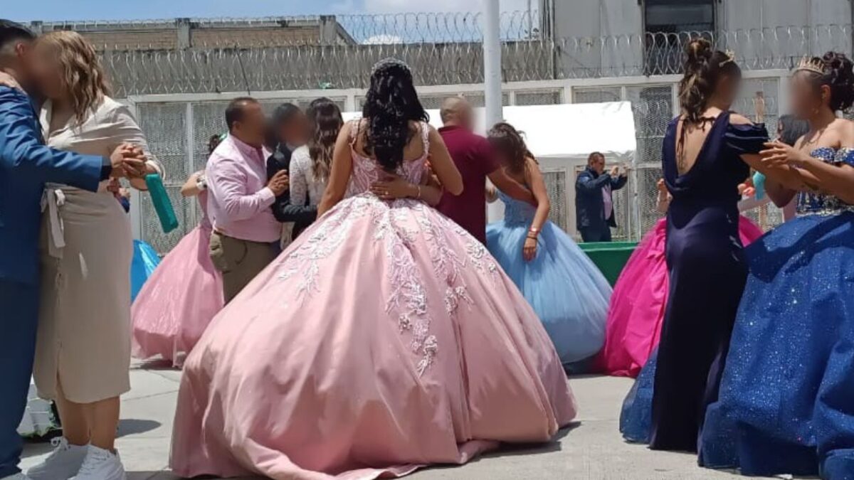 18 adolescentes festejan XV años en penal de Santa Martha