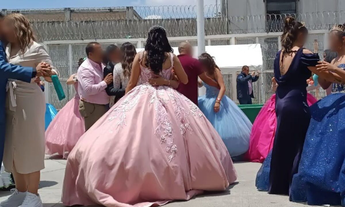 18 adolescentes festejan XV años en penal de Santa Martha