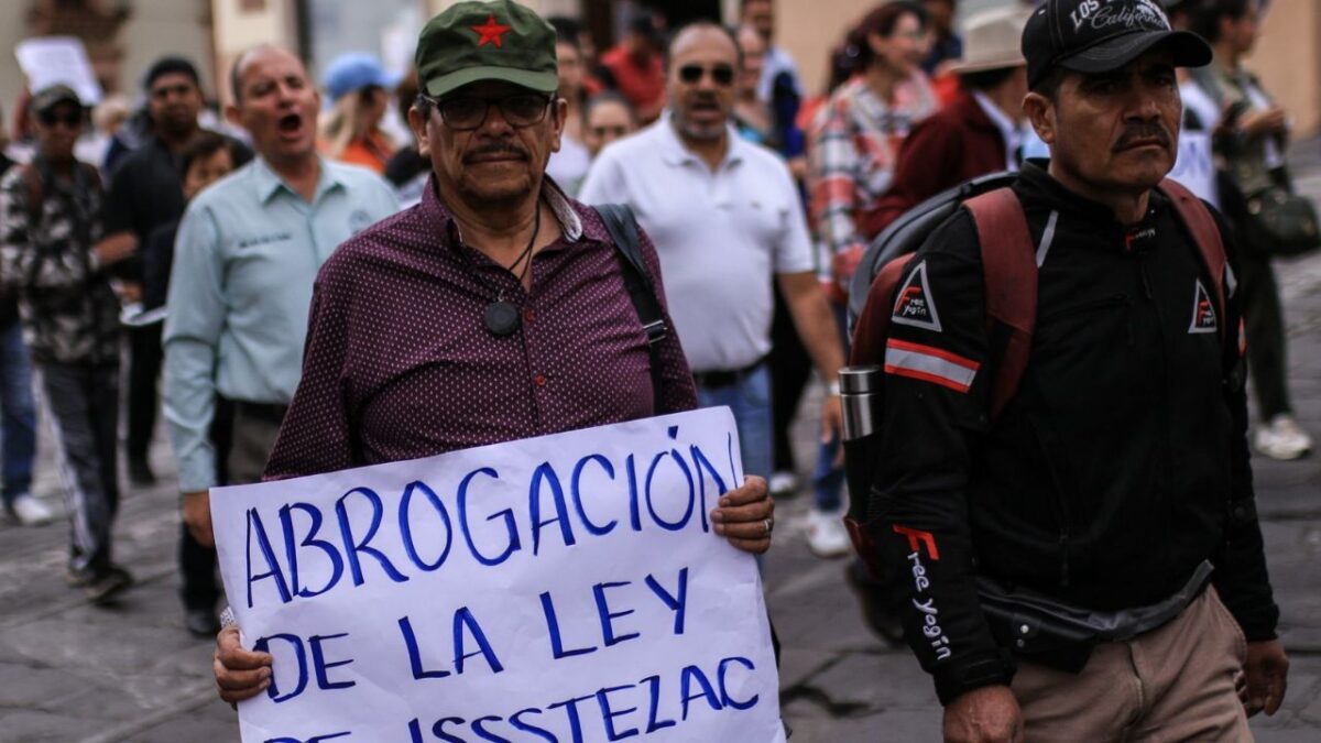 CNTE acusa oídos sordos de Sheinbaum, Gobierno da "respuestas definitivas"