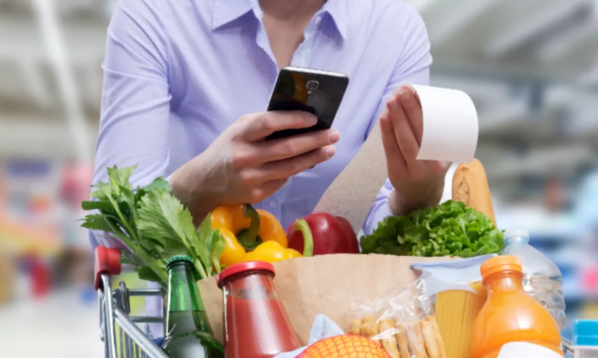El consumo privado acentúa desaceleración en abril y mayo, estima Banamex