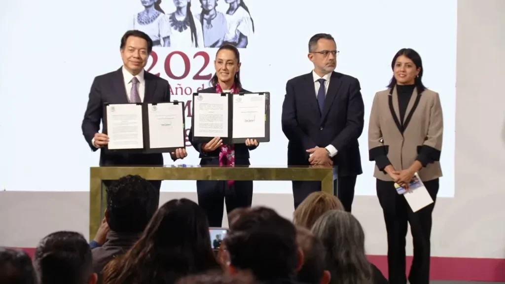 Sheinbaum firma decretos sobre jubilación y USICAMM. Noticias en tiempo real