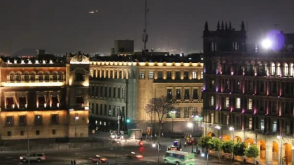 Hallan a mujer sin vida en inmediaciones del Zócalo. Noticias en tiempo real