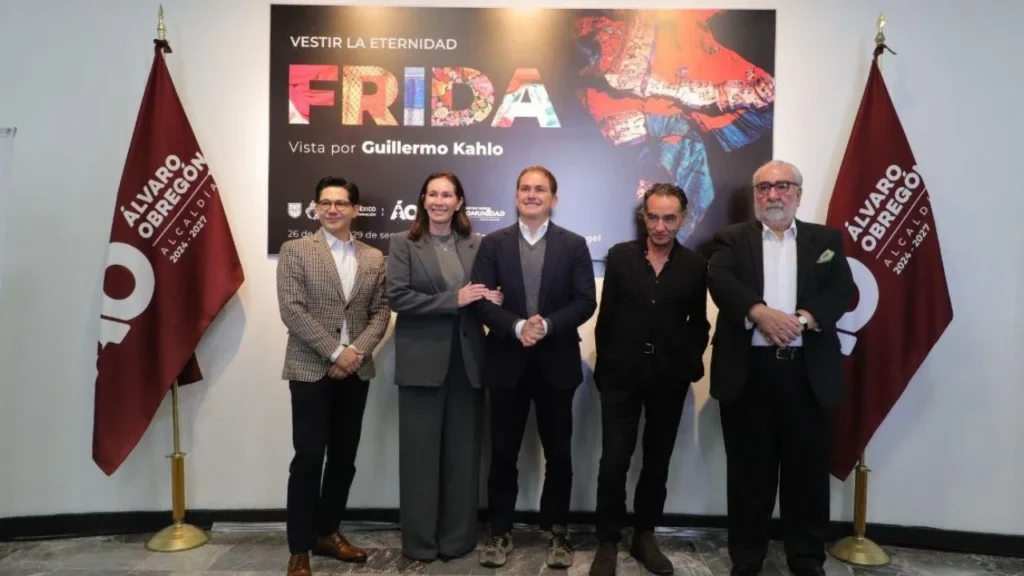 Guillermo Kahlo explicó que la muestra fotográfica se trata de un reflejo de las facetas contradictorias y ambiguas de su tía abuela, Frida Khalo