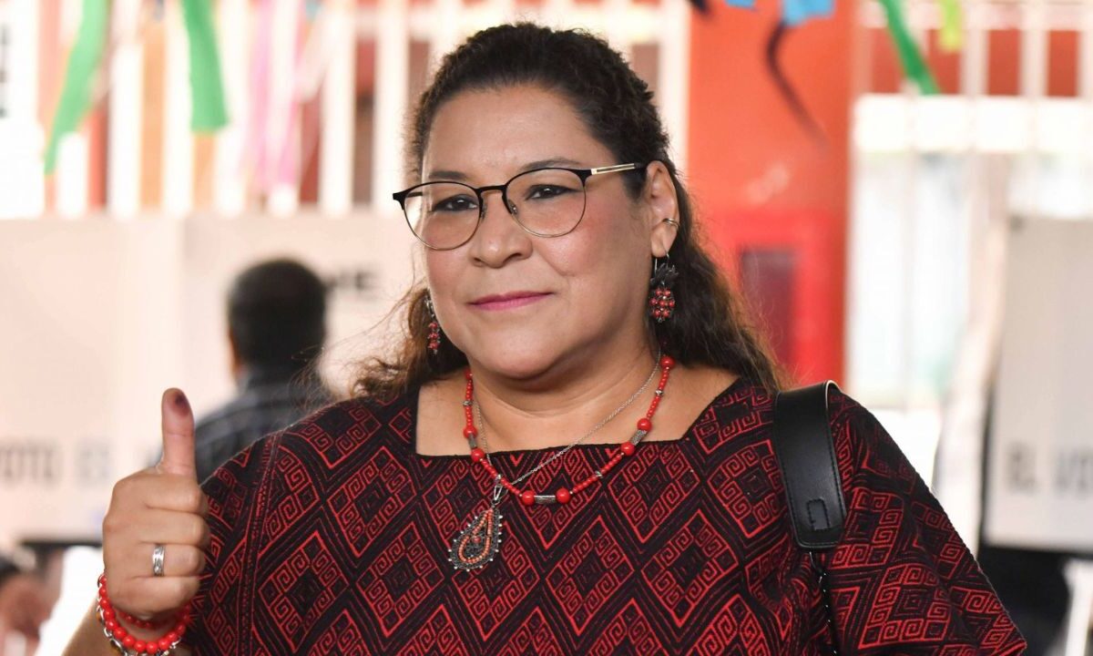 Lenia Batres prometió continuar como "la ministra del pueblo".