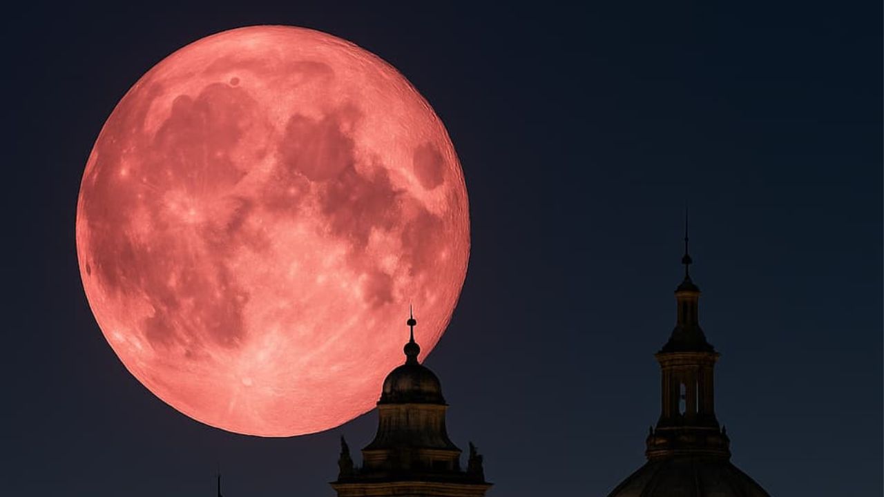 La Luna de Fresa en otras culturas tiene una relación espiritual, con el renacimiento, la abundancia y la conexión con el solsticio de verano