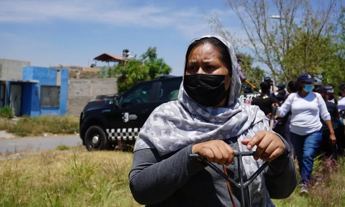 Madres buscadoras encuentran cuerpo en trasmisión en vivo