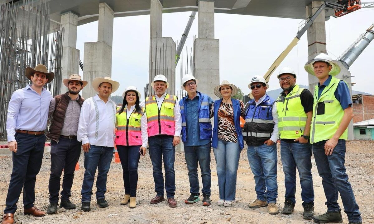Teleféricos, un nuevo mercado municipal y la ampliación y construcción de vialidades transforman el estado de Michoacán