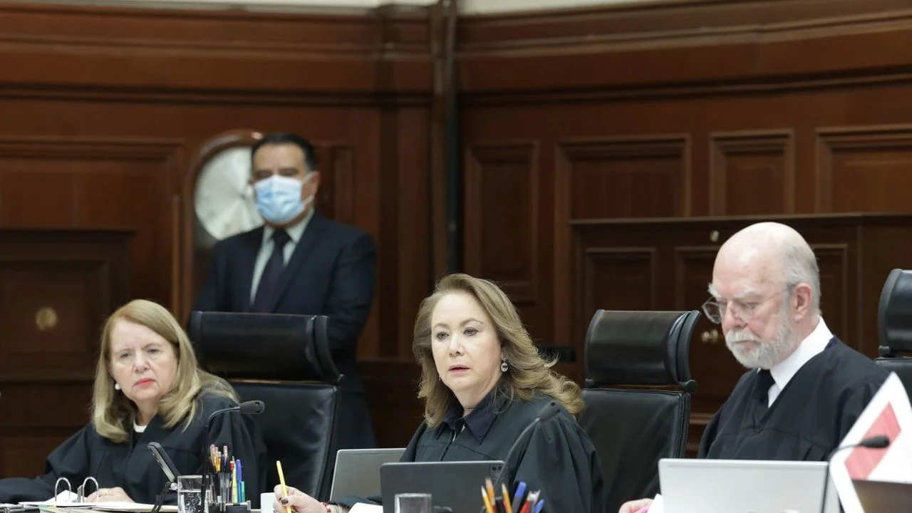 Morena busca quitar la toga de la SCJN por ser símbolo del neoliberalismo