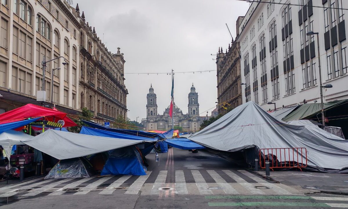 Plantón de la CNTE en el Zócalo de la CDMX