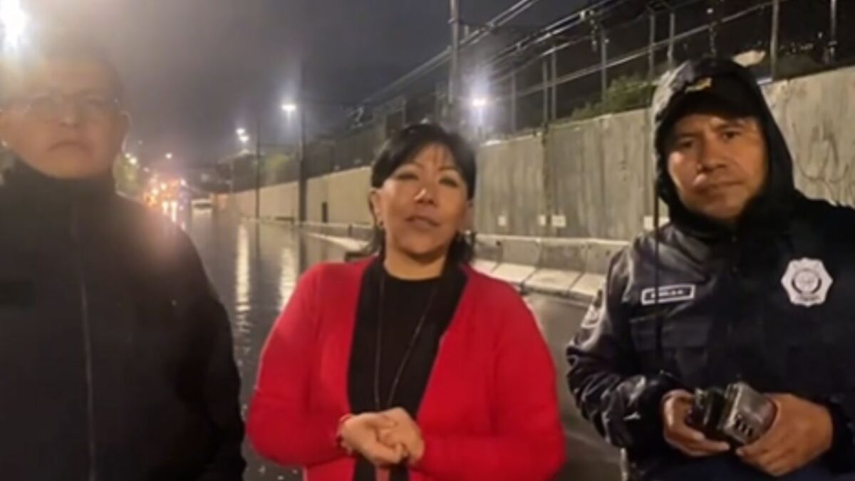 Senadora del PRI es rescatada de inundación en calzada Zaragoza