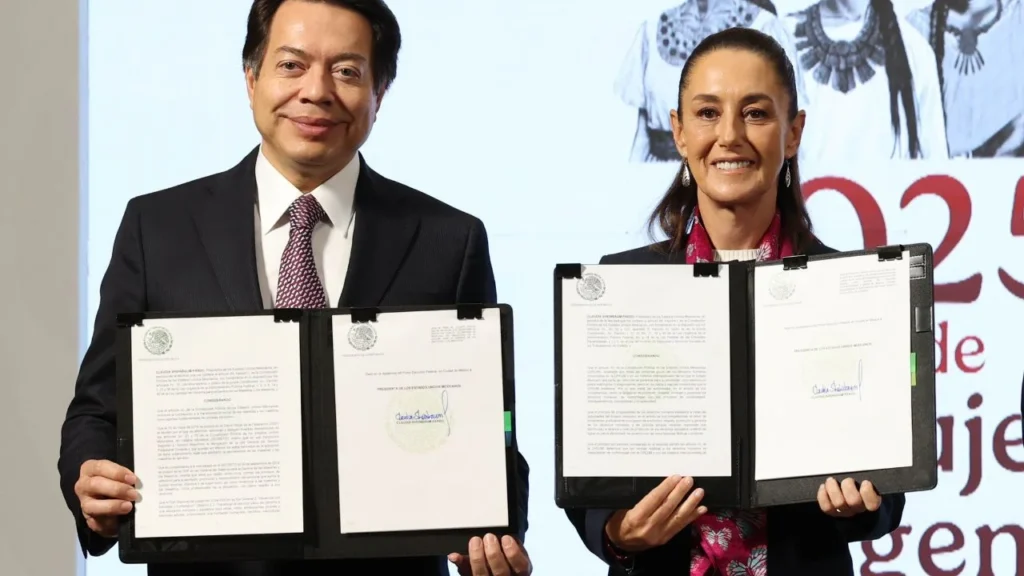 Este lunes, la presidenta Claudia Sheinbaum firmó 2 decretos a favor del magisterio