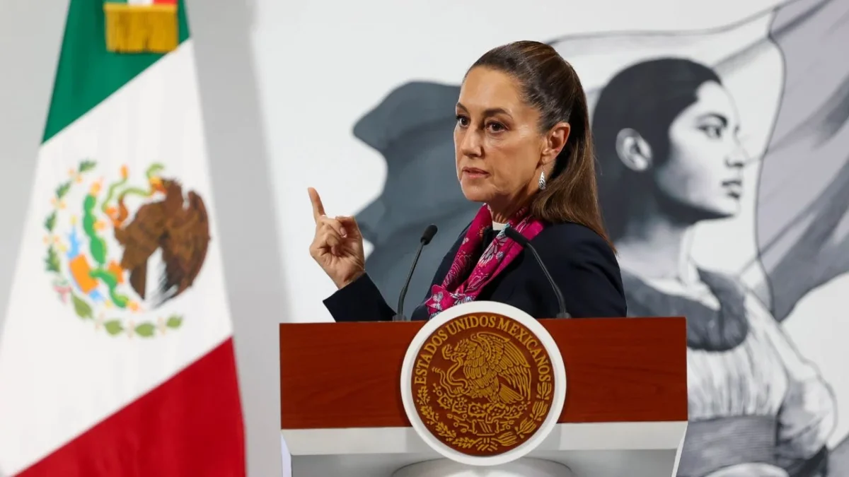 La Presidenta de México firmó decreto en relación a la reducción de la edad de jubilación para docentes
