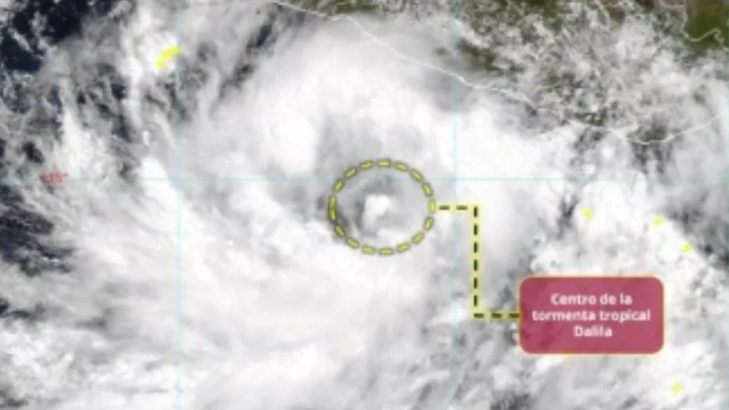 Dalila está ubicada a unos 315 kilómetros al sur de Zihuatanejo