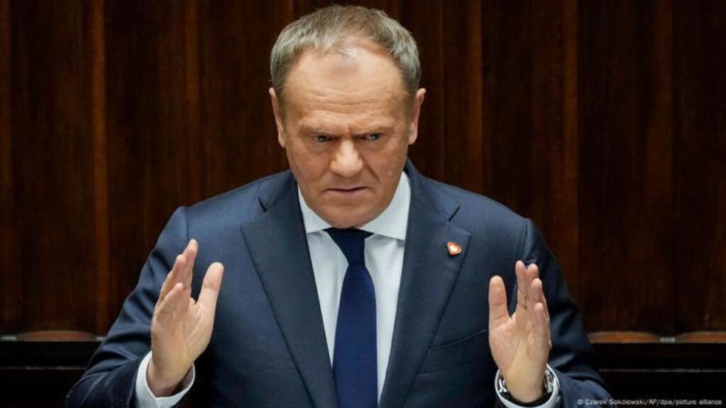 Tusk lanza los dados: convoca moción de confianza tras triunfo de Nawrocki