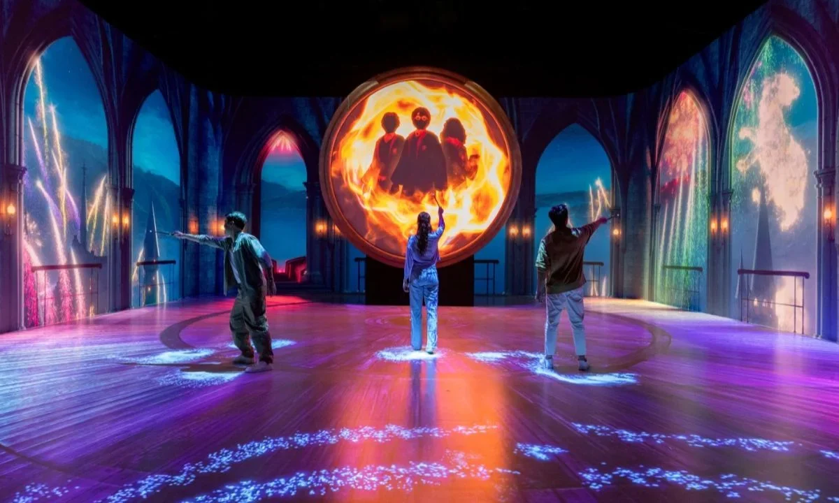 Gracias al trabajo de Warner Bros. Discovery Global Experiences y NEON, hoy abre en México esta experiencia artística interactiva que ha cautivado audiencias en Europa y Asia.