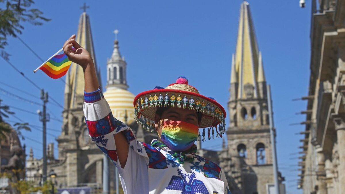Miembros de la comunidad LGBT+ buscan hacer valer sus derechos a nivel nacional.