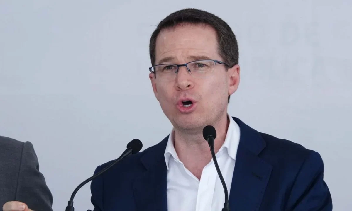 Ricardo Anaya pidió al Gobierno una investigación tras la acusación de EU contra 3 instituciones financieras mexicanas por lavado de dinero.