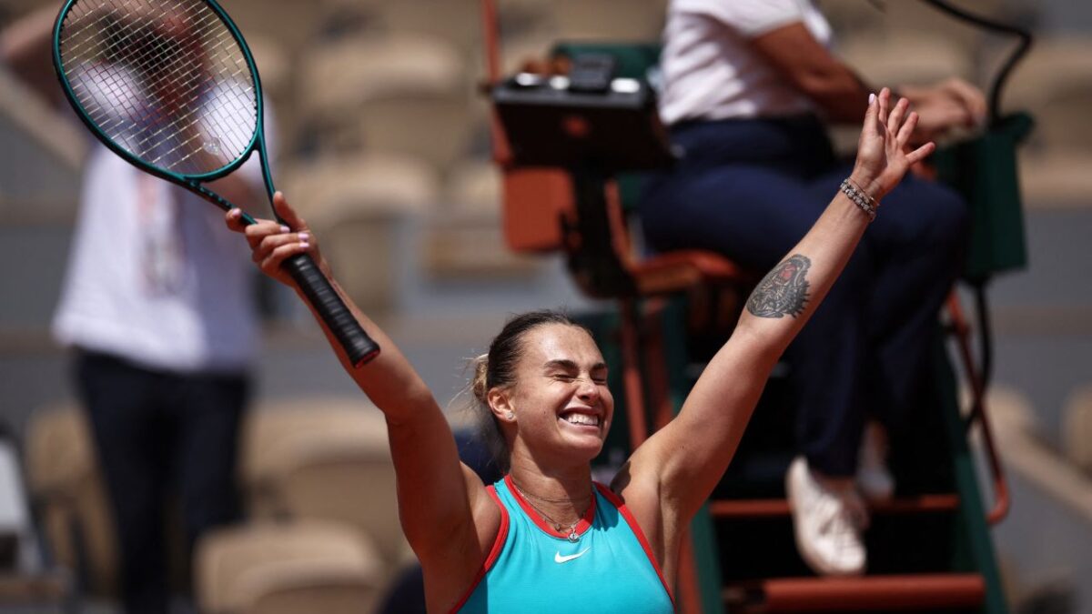 Sabalenka comentó que alcanzar la final es muestra de su mejor desempeño en tierra batida, fruto del esfuerzo y la dedicación que ha puesto durante años para dominar esa superficie.