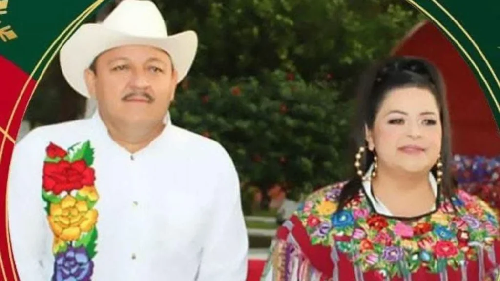 alcaldesa de Tepalcatepec y de su esposo