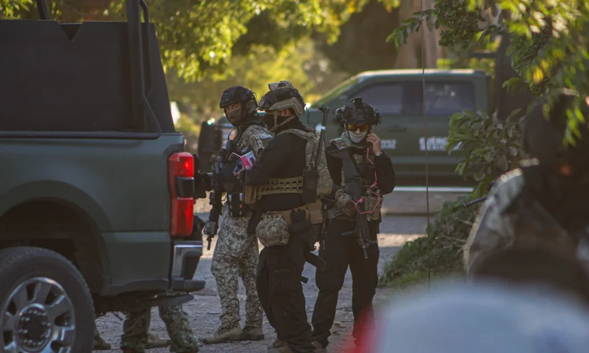 Ataque en Presidencia municipal de Tingüindín cobra 2 vidas