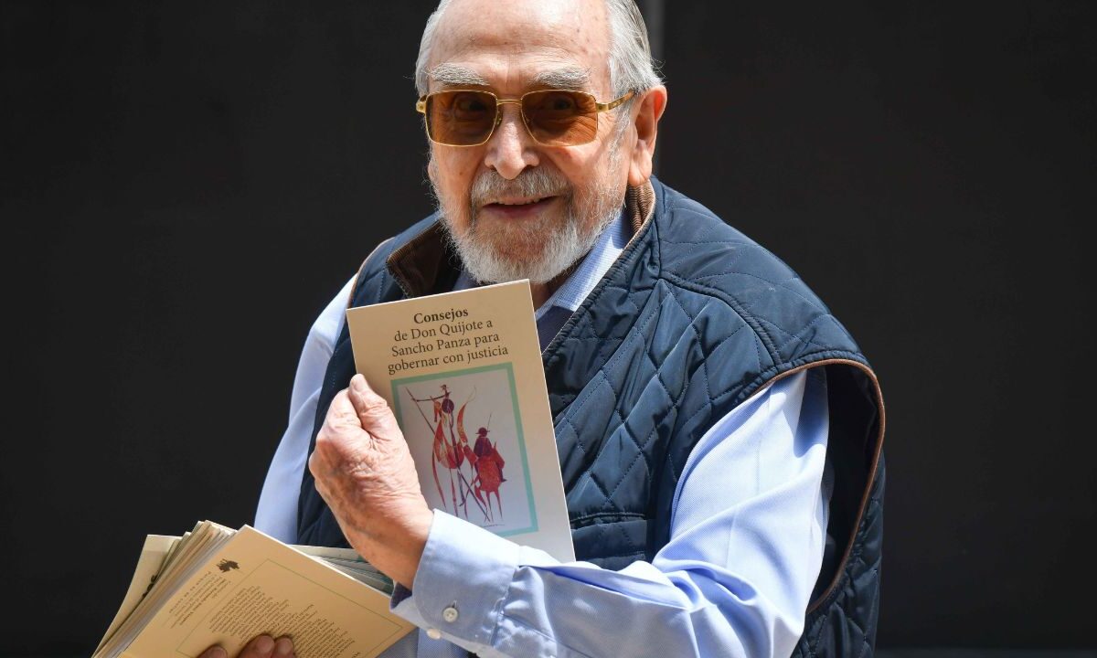 Bernardo Bátiz defendió los acordeones como una guía útil en una elección compleja y aclaró que no buscaron inducir el voto, sino facilitarlo.