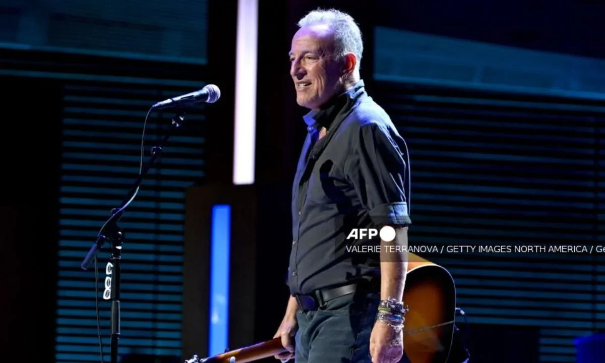Con la publicación de "Tracks II: The Lost Albums", Bruce Springsteen intenta demostrar que la década de 1990 no fue perdida para él.