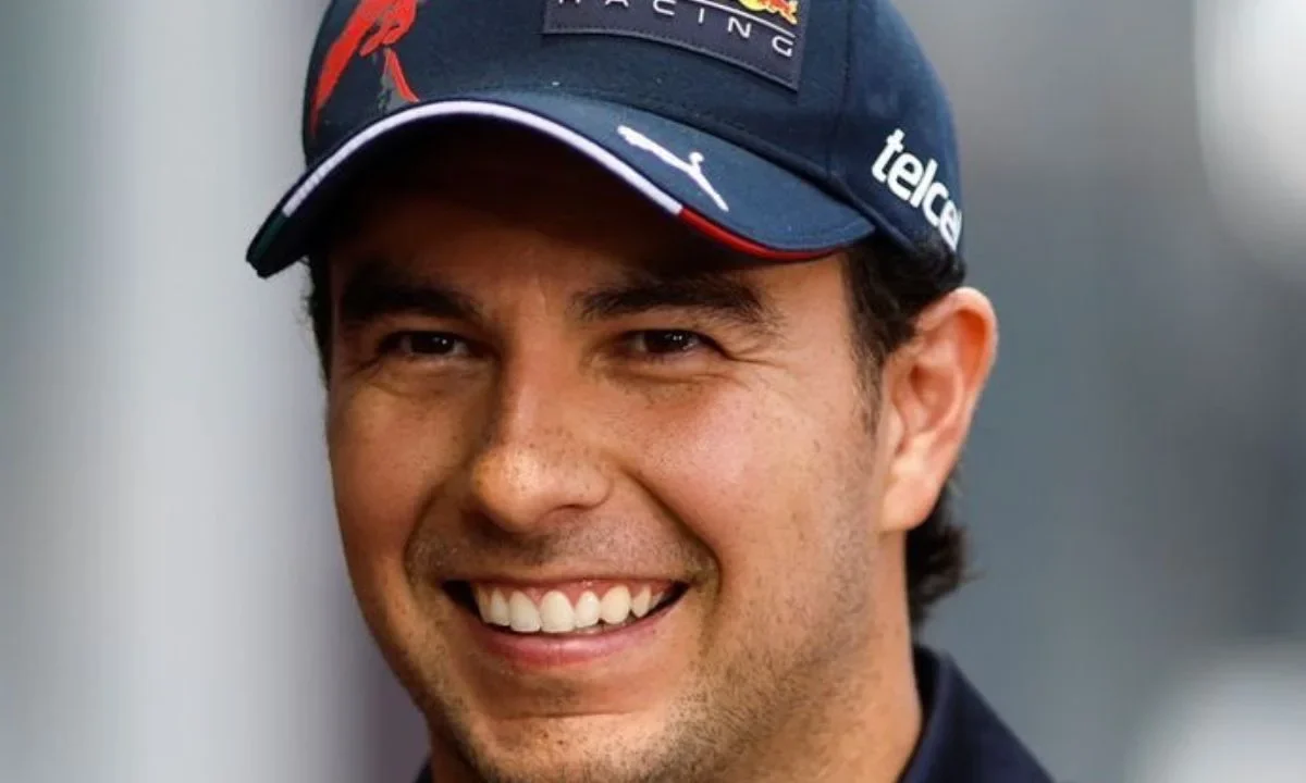 En sus 14 años como piloto de Fórmula 1, Sergio Pérez acumuló un total de 281 carreras en la categoría, además de seis victorias individuales y 12 vueltas rápidas