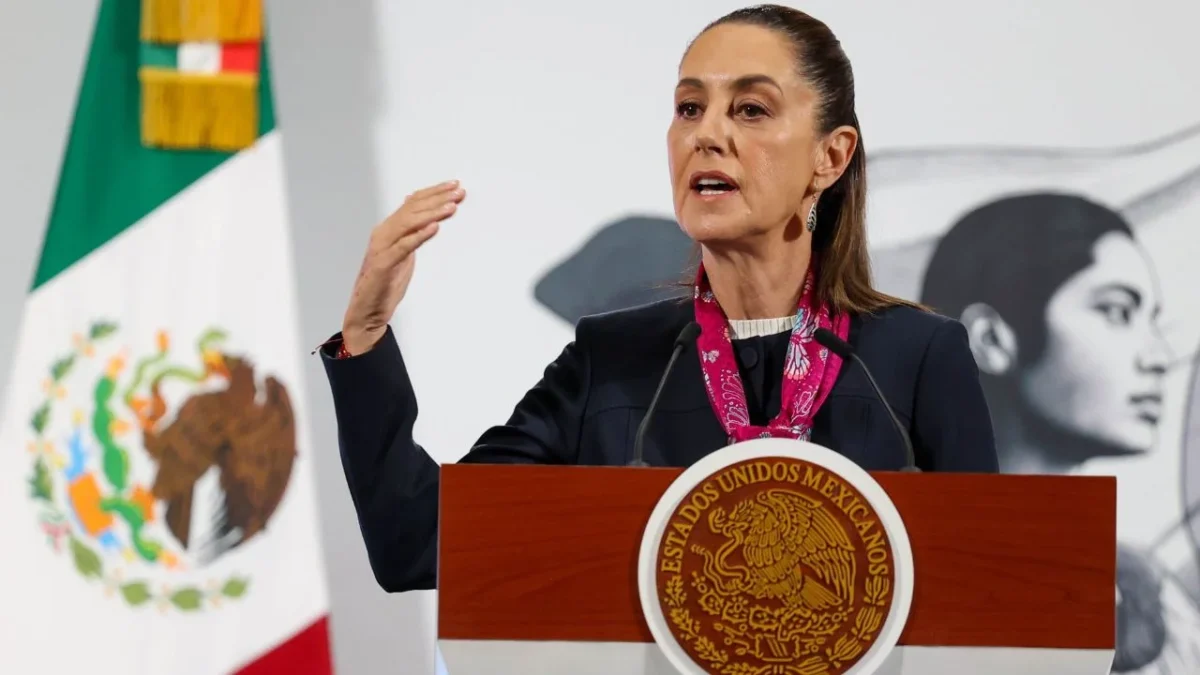 Cierre del estrecho de Ormuz podría afectar la gasolina mexicana: Sheinbaum