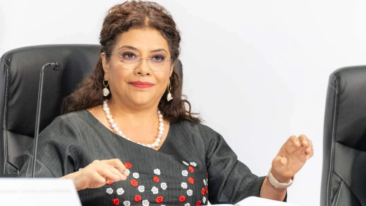 La Jefa de Gobierno de la CDMX, Clara Brugada, anunció una iniciativa para regular a franeleros.