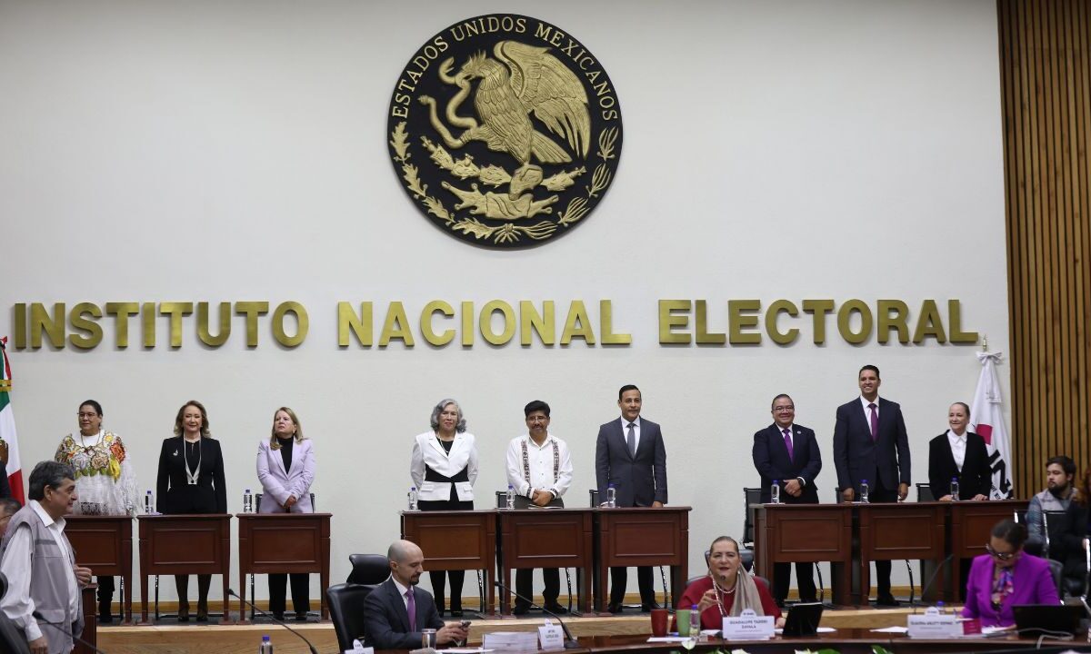 Los consejeros del Instituto Nacional Electoral (INE) tienen multas vigentes por 2.9 millones de pesos por elecciones