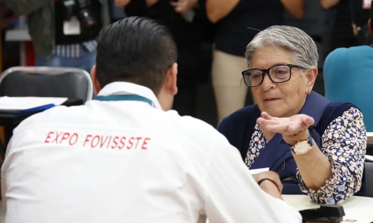 Se condonará deuda de Fovissste a adultos mayores de 80 años
