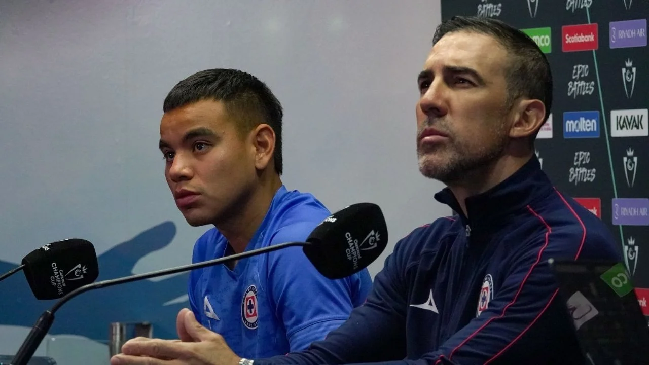 Vicente Sánchez sale del Cruz Azul en buenos términos tras el séptimo triunfo del equipo en la Copa de Campeones de la Concacaf.