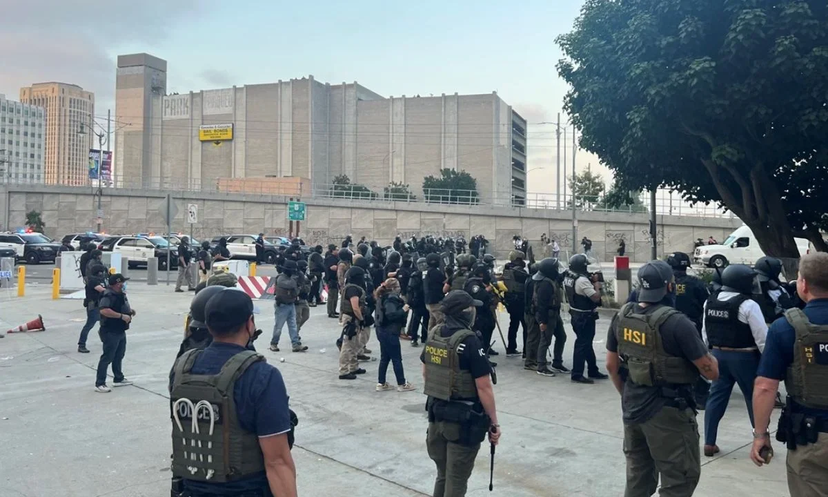 El Cónsul de México en Los Ángeles confirmó que de los 50 migrantes detenidos en las redadas del ICE, la mayoría son mexicanos.