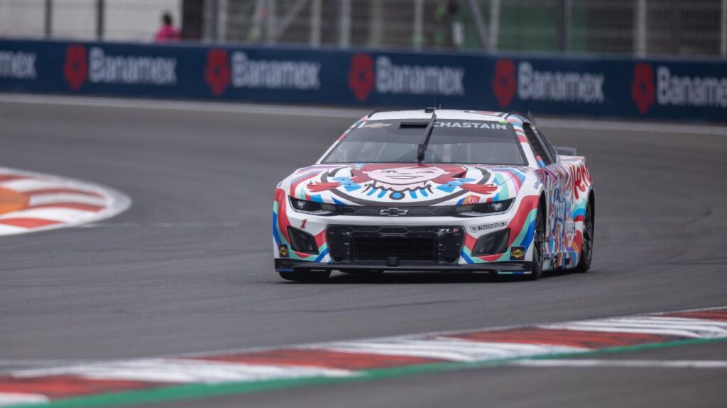 Daniel Suárez logró meterse en el top 10 en la clasificación de Nascar Cup Serie