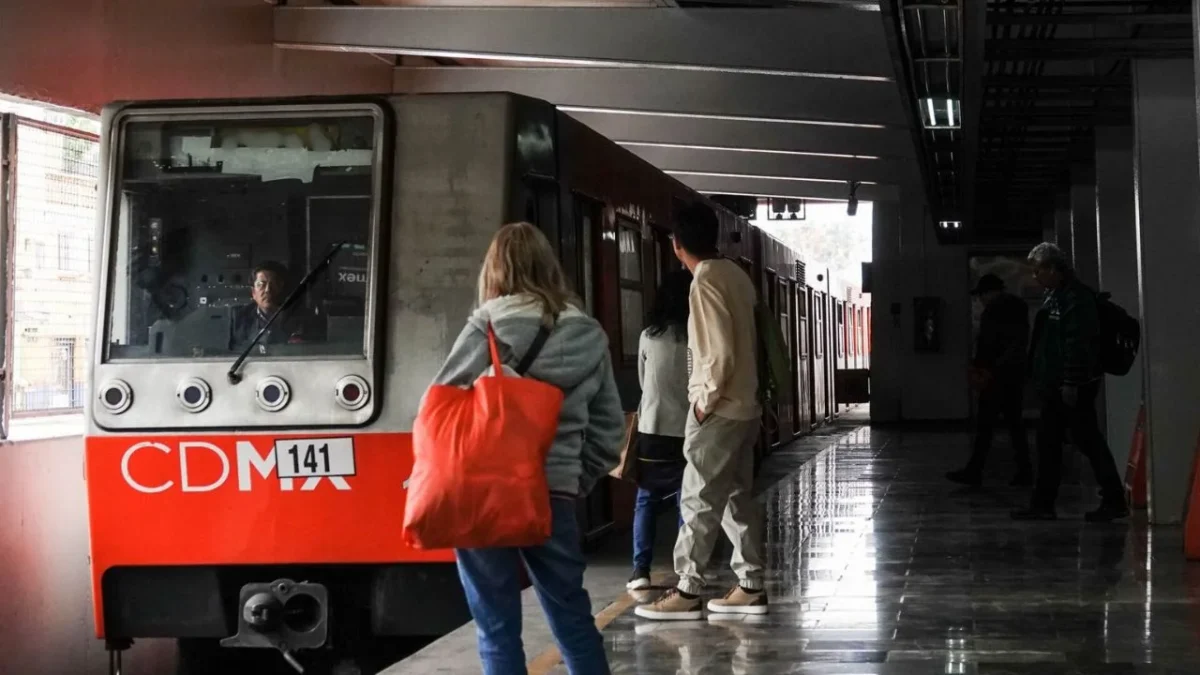 El Metro CDMX informó la reanudación total del servicio en la Línea A, luego de seis horas, por la reparación de la catenaria en la zona.