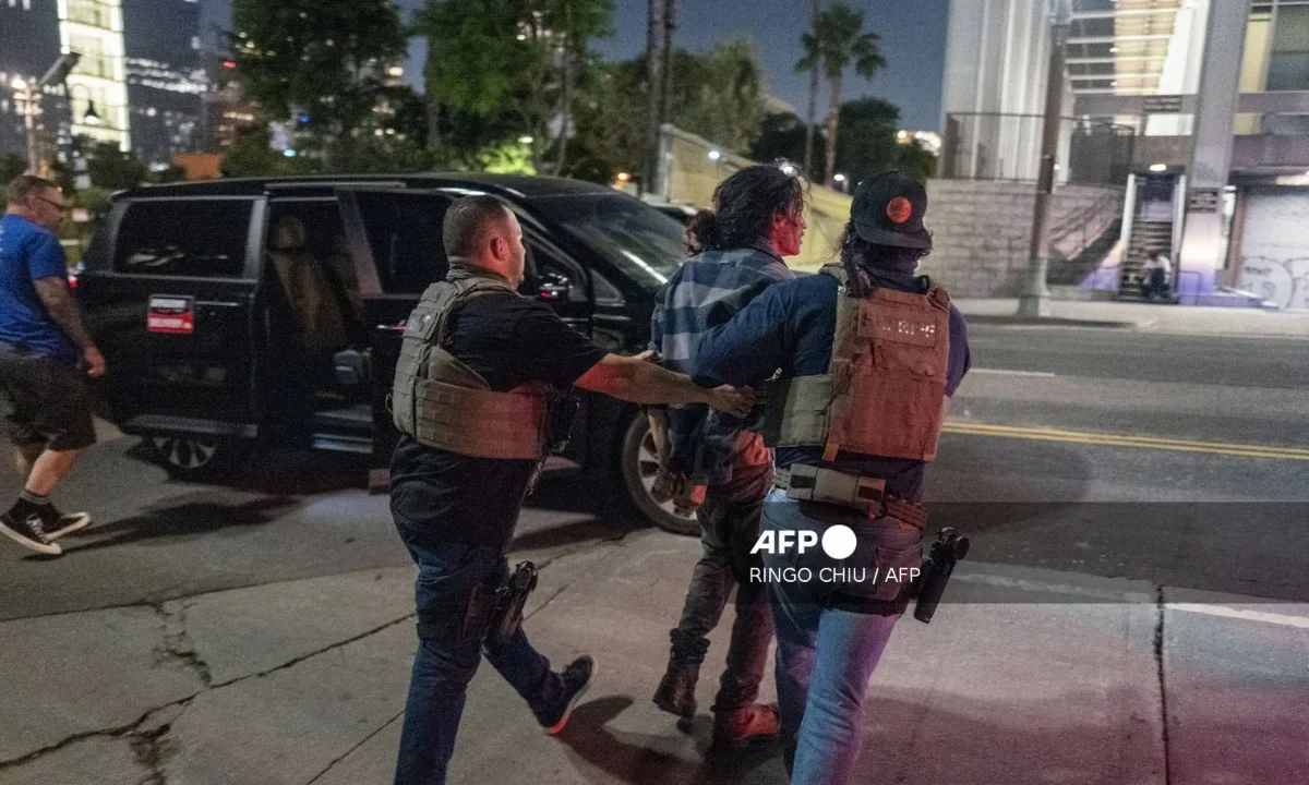 Claudia Sheinbaum informó que son 61 mexicanos los detenidos en distintas ciudades de EU, todos en contacto con consulado