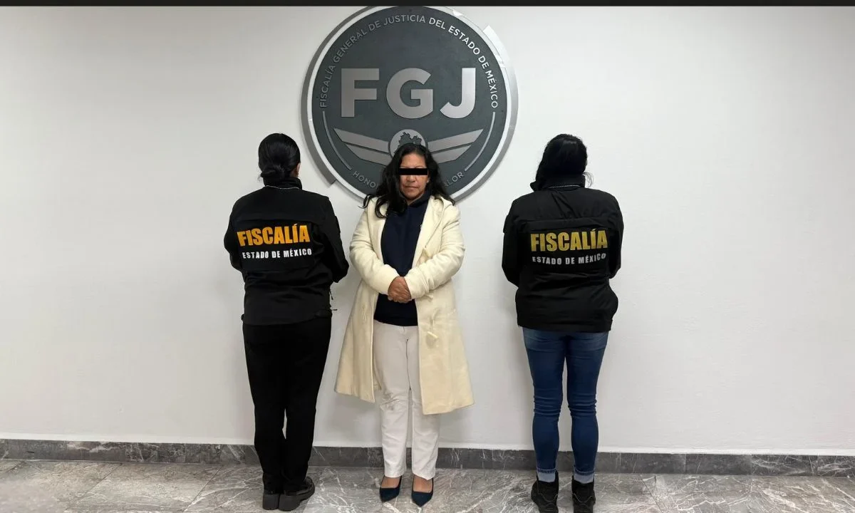 Detienen a Selenna N, alcaldesa de Capulhuac por presunta agresión