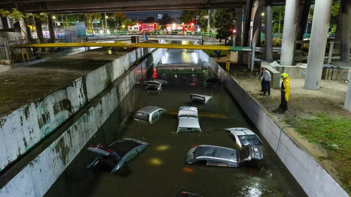 En estos lugares puedes reportar coladeras tapadas, semáforos descompuestos, árboles caídos y apagones, por lluvia en la CDMX