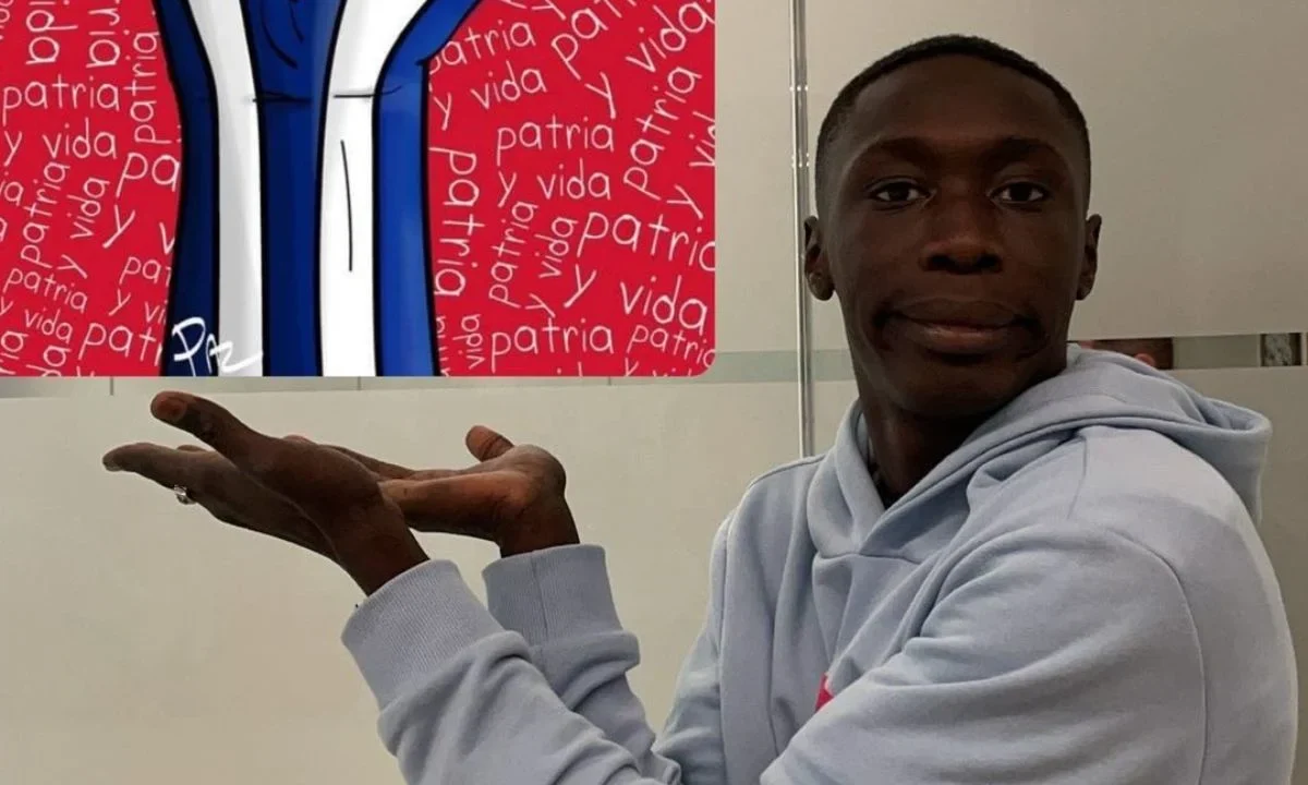 Él es Khaby Lame, popular tiktoker detenido por el ICE en EU.