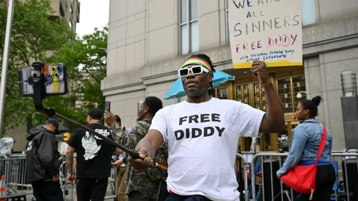 Como la prensa, los creadores de contenido solo pueden entrar al juicio de Sean “Diddy” Combs con pluma y papel.