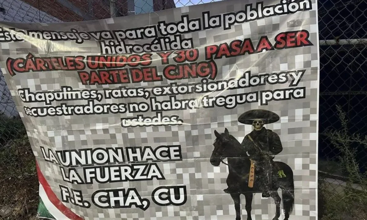 En dEn distintos municipios de Aguascalientes aparecieron “narcomantas” en las que se lee que “Cárteles Unidos” (“CU”) y “30” se aliaron al CJNG. stintos municipios de Aguascalientes aparecieron “narcomantas” en las que se lee que “Cárteles Unidos” (“CU”) y “30” se aliaron al CJNG.