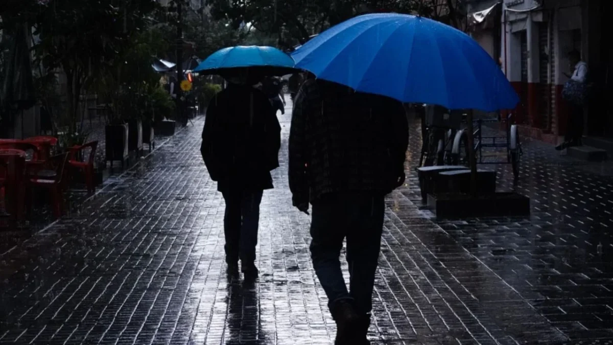 La SGIRPC activó alerta naranja por persistencia de lluvias fuertes en 2 alcaldías de la CDMX.