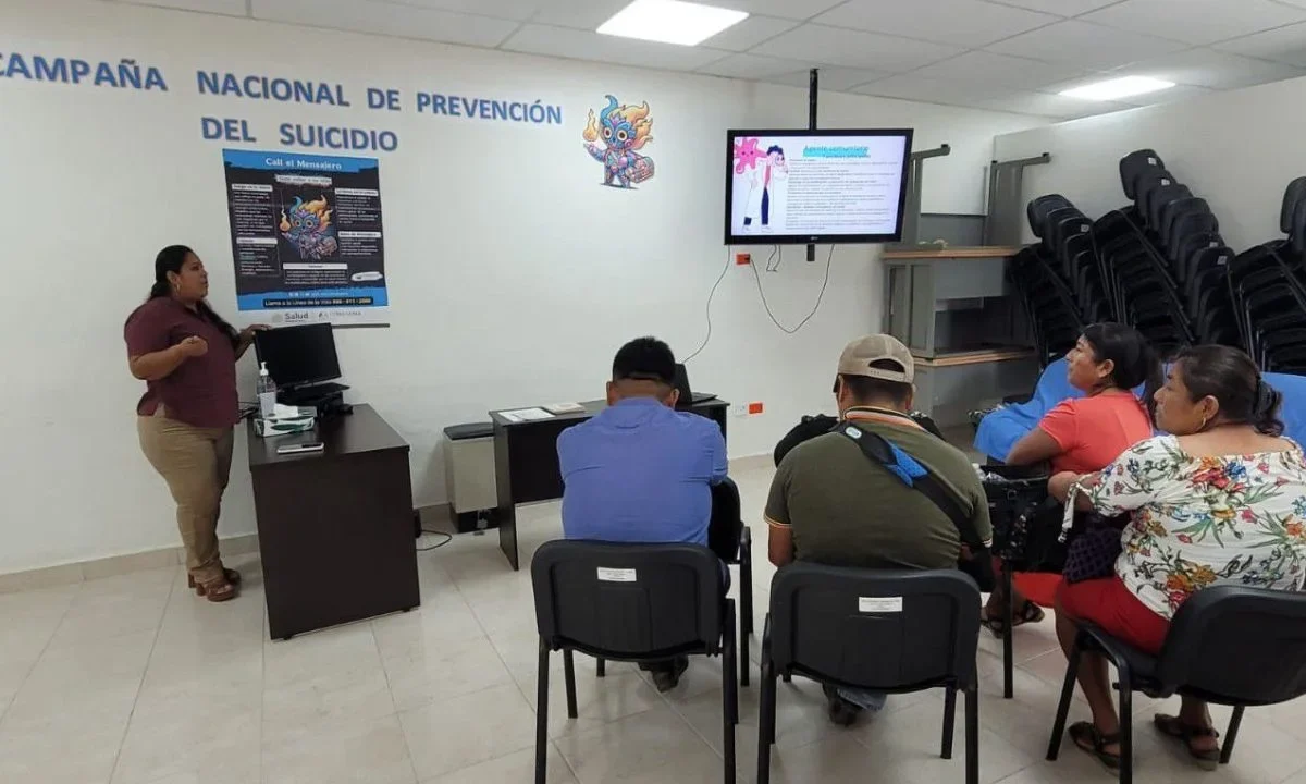 Personal del CECOSAMA realizó la capacitación para detectar problemas de salud mental y adicciones personas de la comunidad en Candelaria.