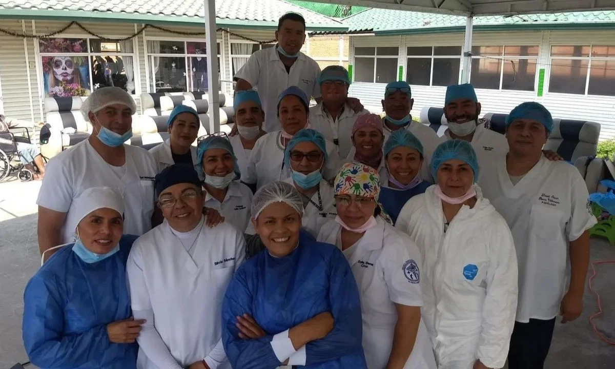 Alumnos de la Escuela Técnica Profesional en Podología siguen sin poder ejercer legalmente por retrasos en la entrega de títulos y cédulas.